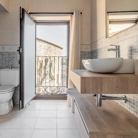Apartamentos El Patio Plaza De Santa Clara - Con Vistas En El Casco Historico Daire *